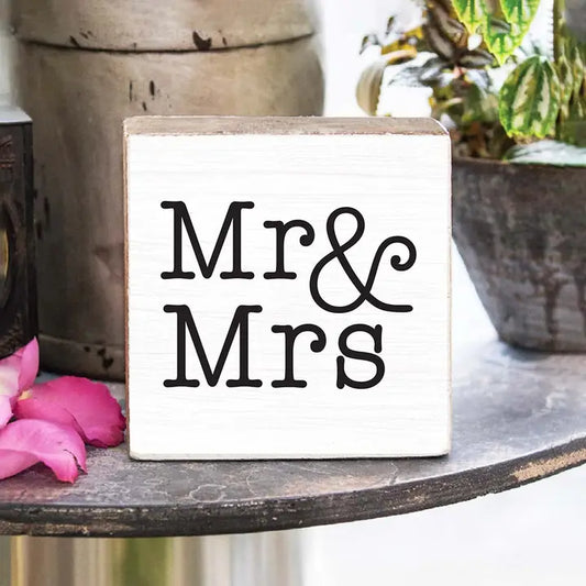 MR & MRS WOOD BLOCK
