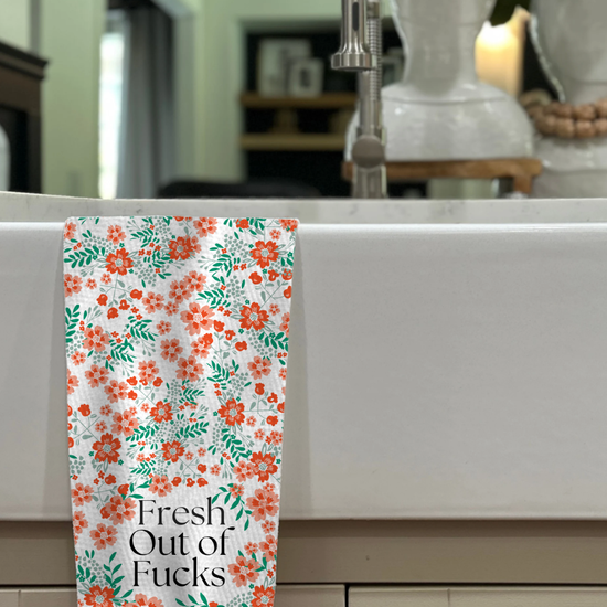 FRESH OUT KITCHEN TOWEL NEW