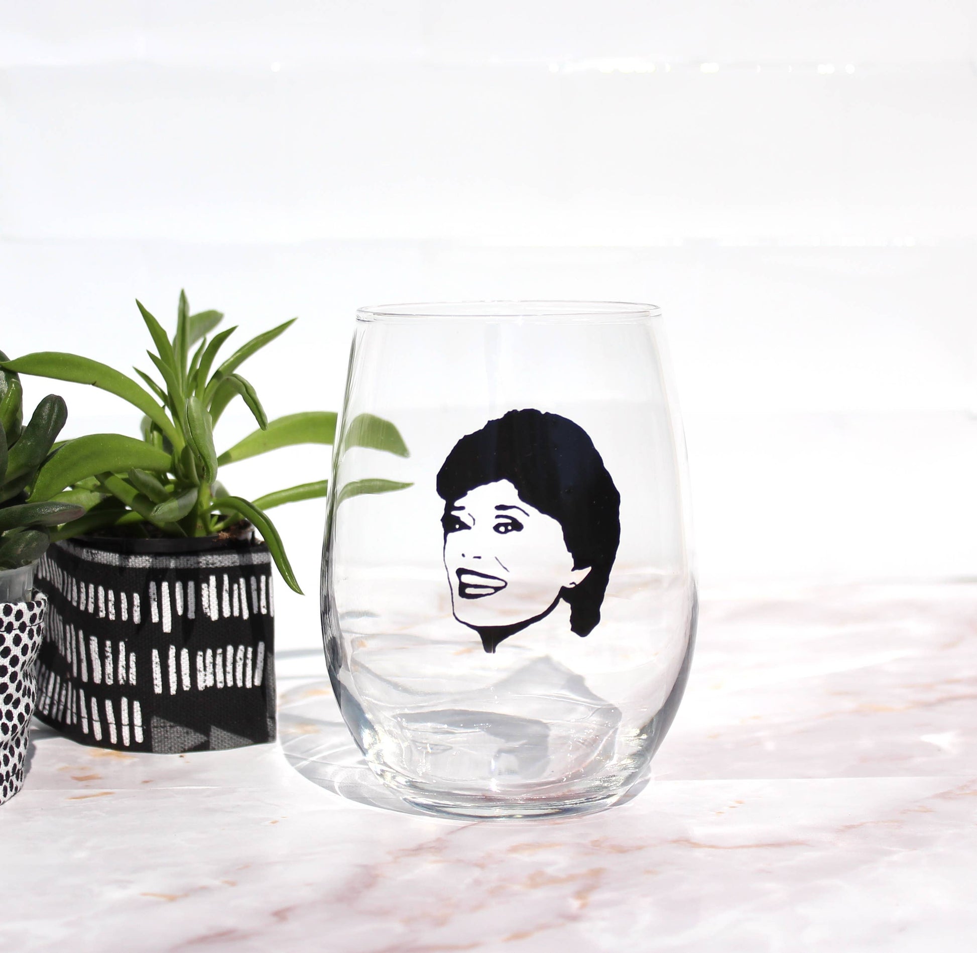 BLANCHE GG WINE GLASS