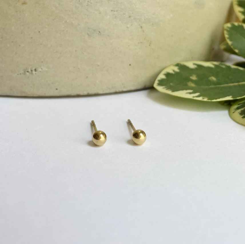 GOLD TINY ROUND