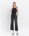 HIGH RISE RAW HEM BLACK JEANS