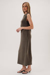 ROUND NECK SLEEVELESS MAXI DRESS