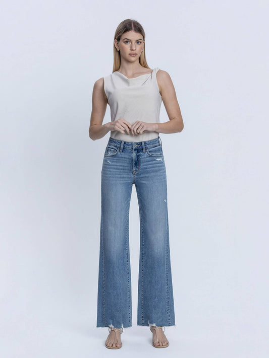 SLANT SIDE SEAM FLARE JEANS