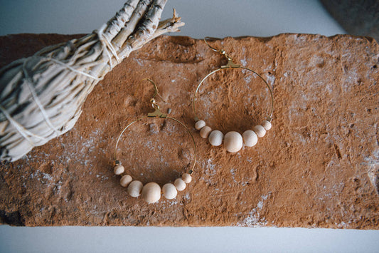 LIGHTWEIGHT BOHO HOOP EARRINGS