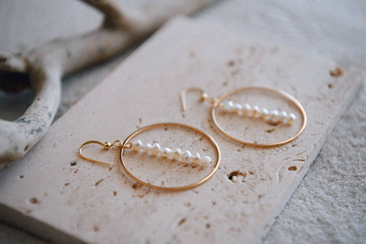 GOLD PEARL HOOP EARRING
