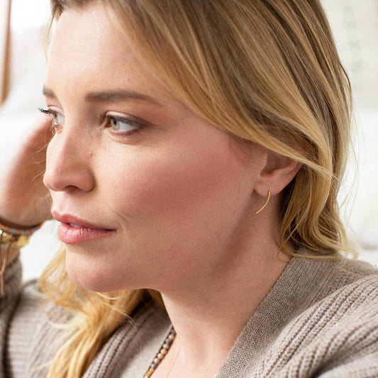 COMET CURVE GOLD EARRING