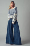 FLORAL EMBROIDERED KNIT SWEATER