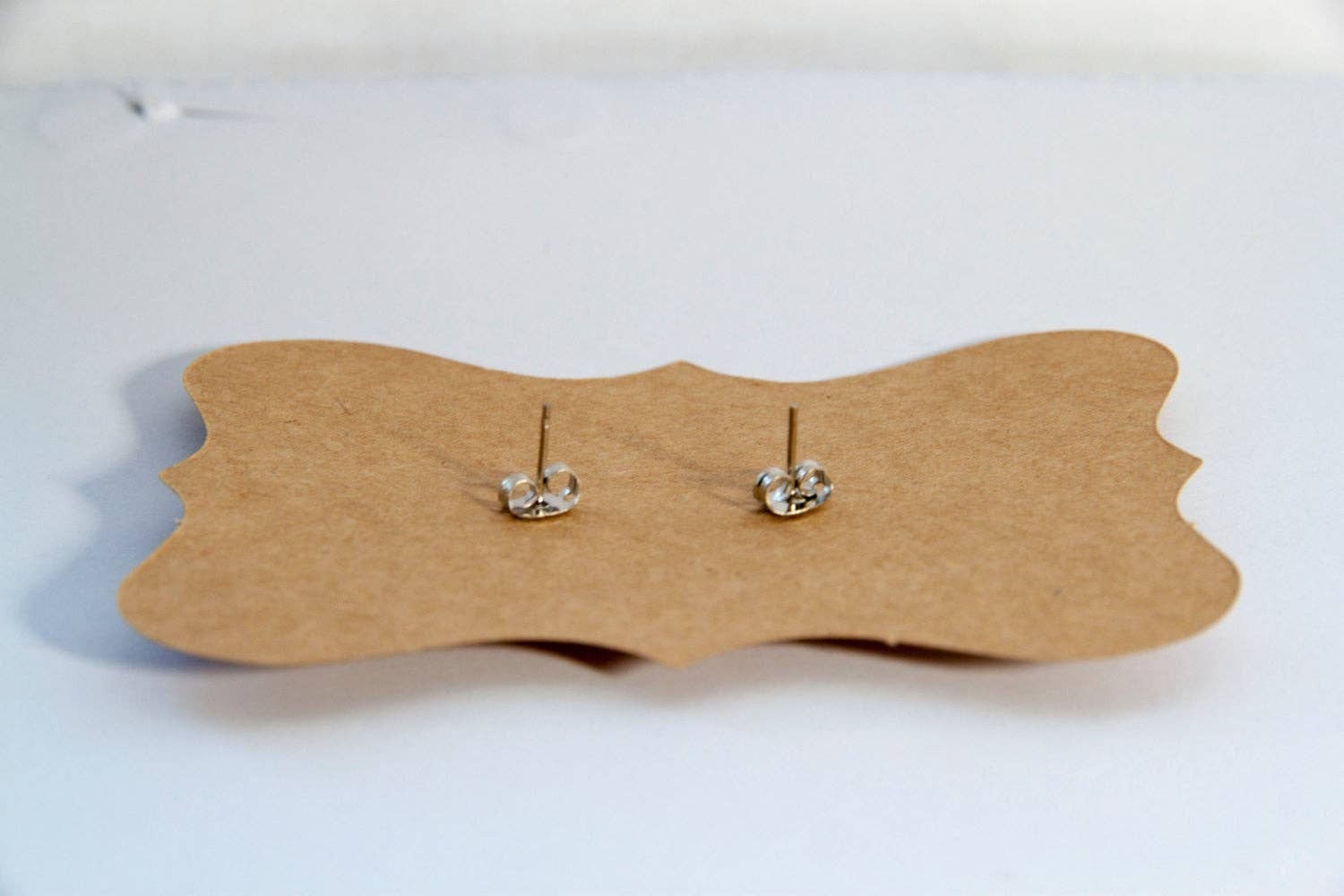 BETTY WHITE EARRINGS