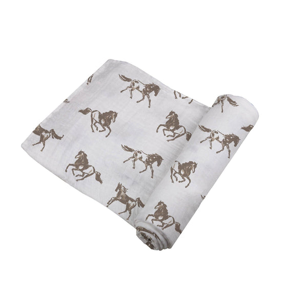 GALLOPING HORSES SWADDLE