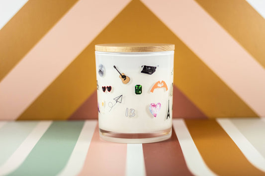 TAYLOR SWIFT ICON CANDLE