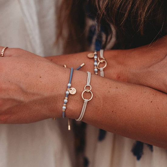SISTERS HAIR TIE BRACELETS
