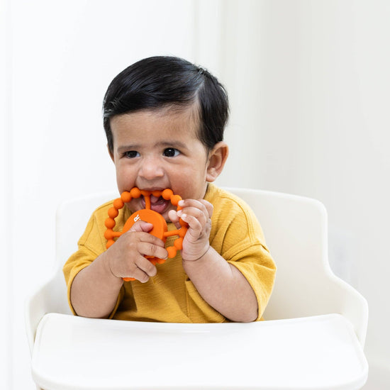 TINY TAILGATER TEETHER