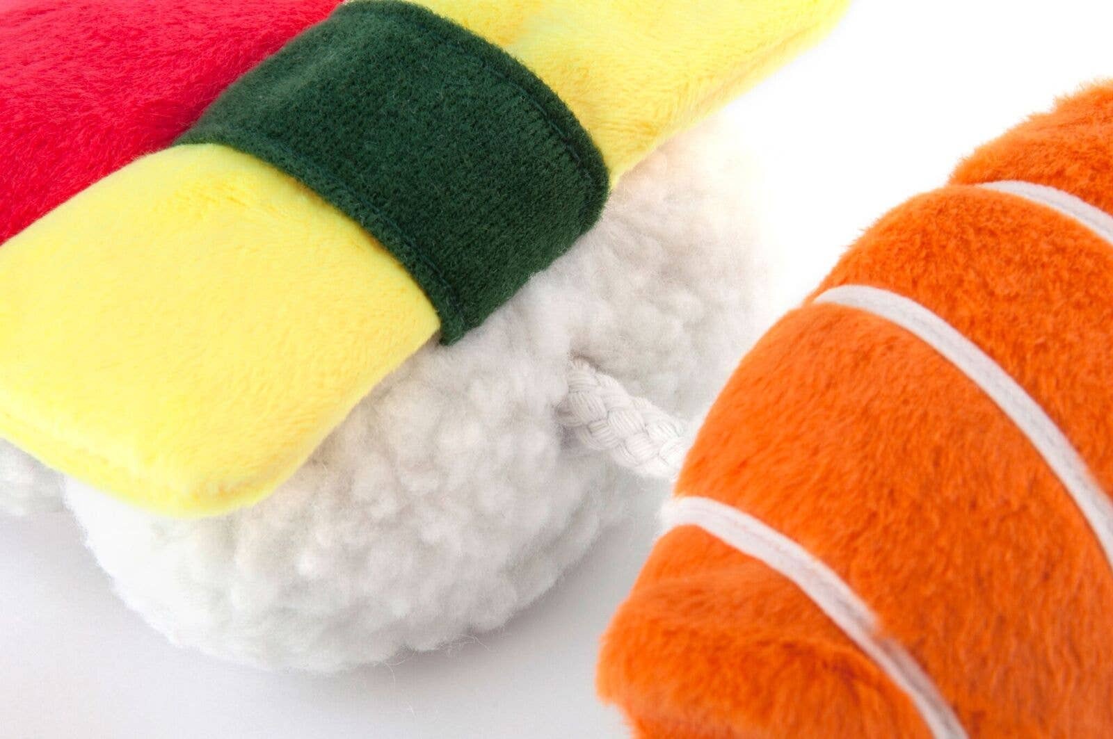 SUSHI DOG TOY