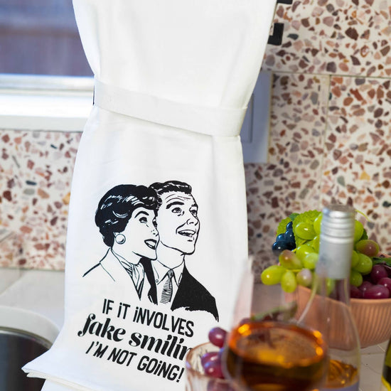 FAKE SMILING K TOWEL