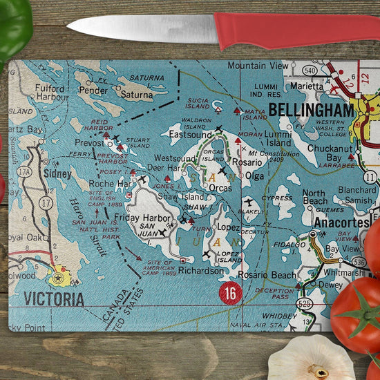 MEDINA GLASS CUTTING BOARD