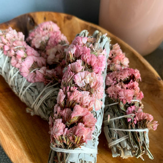 PINK STATICE FLOWER WHITE SAGE SMUDGE WAND