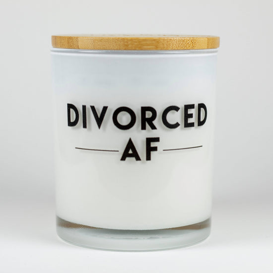 DIVORCED AF SOY CANDLE