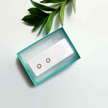 GOLD TINY RIBBED OPEN CIRCLE