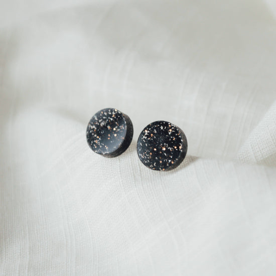GOLD DUST STUD