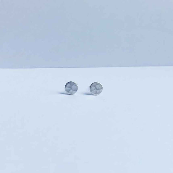 SILVER TEXTURED CIRCLES