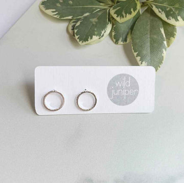 SILVER OPEN CIRCLE